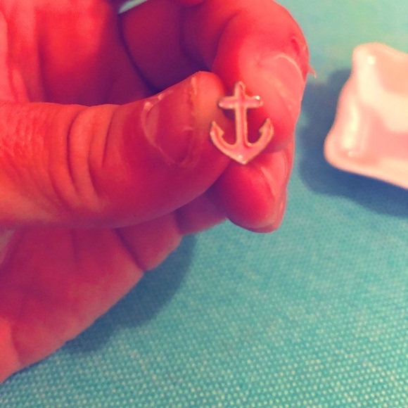 Jewelry - 🔴3/$15🔴 Pink ⚓️ Anchor Stud Earrings